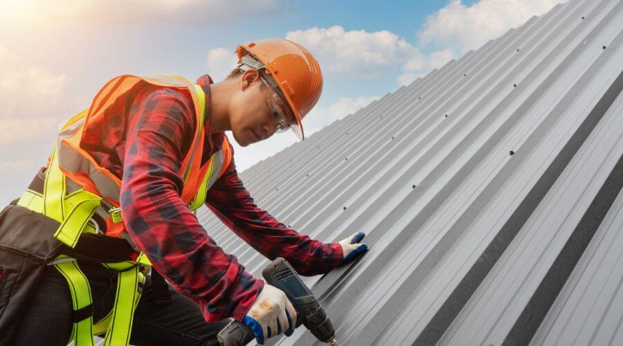 GAF certified roofer in Francis Creek, WI